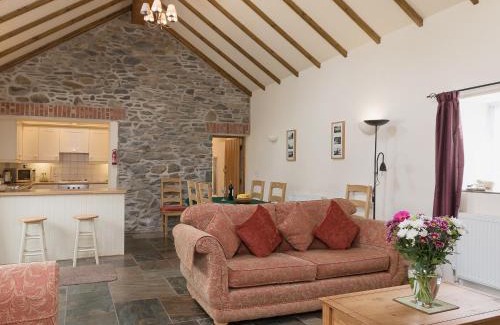 Tregaron House | Yr Hen Stabl