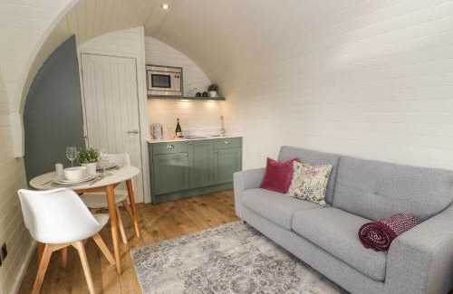 Ruthin House | Yr Onnen