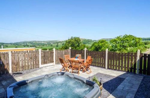 Rhyd-y-foel House | Ysgubor - Barn