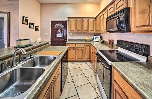 Foothills House | Yuma Foothills Rental: Near 3 Golf Courses!