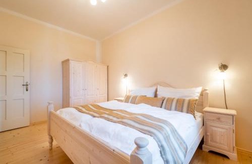 Svatoslav House | Zámeček Waldsteinovo Zátiší