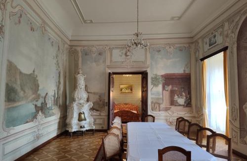 Lnare House | Zámek Lnáře