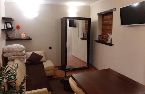 Jelenia Gora Apartment | Z prywatnym ogródkiem Centrum