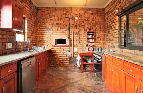 Hammanskraal Villa | Tata Farm Lodge