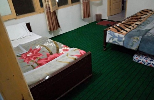 Miandam Hotel | Zahoor Hotel And Restaurant