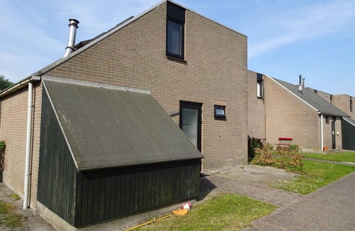 Westenschouwen House | Zeeland cottage relaxing 5 minutes from the sea. Pet friendly!