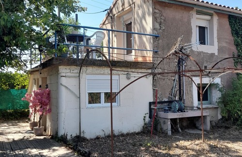 Beziers House | Zen and sunny, ideal for a return to your roots in a cocoon of nature.