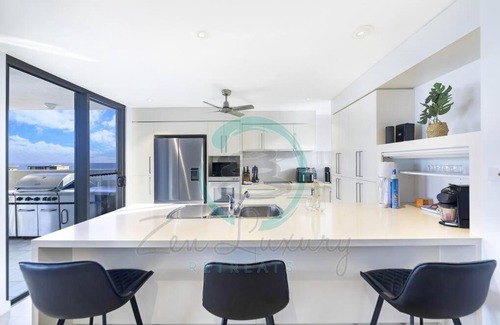 Darwin City Centre Apartment | ZEN AT ARKABA 3BR Luxury Waterfront Apt Pool + BBQ