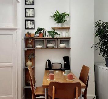 Saint - Aubin - Dupuy Apartment | Zen rustic home & private backyard Toulouse center