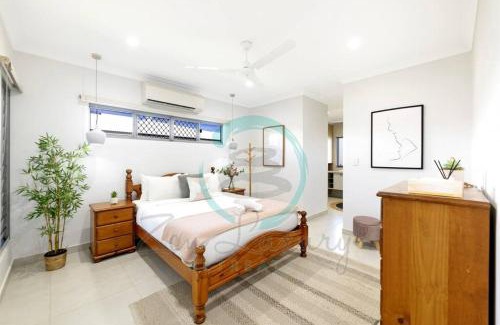 Muirhead Apartment | Zenhouse: Prestigous 4-BR Display Home in Muirhead