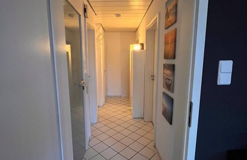 Wolfsburg Apartment | Zentral und Ruhig Gelegen mit Einbauküche & Balkon