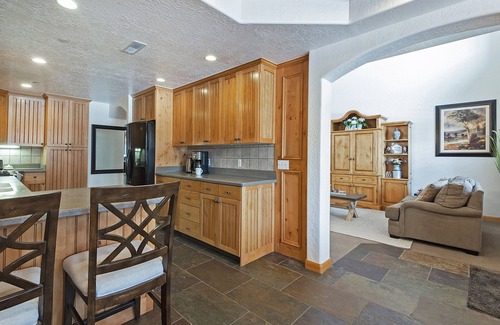 Midway Ski Chalet | Zermatt Resort Chalet for Groups & Families