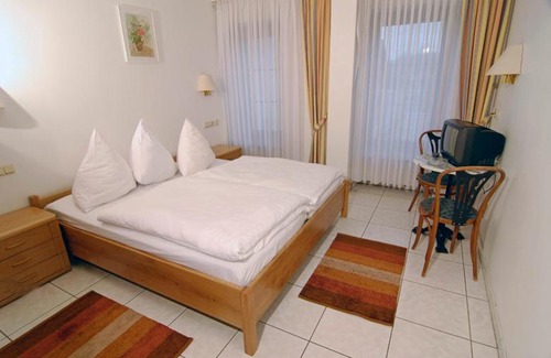 Zewen Hotel | Zewener Hof - Garni