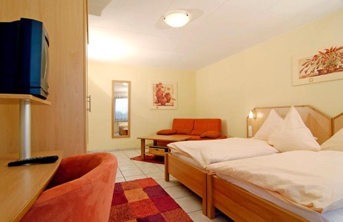 Zewen Hotel | Zewener Hof - Garni