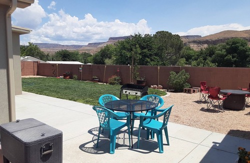 La Verkin House | Zion retreat 20 minutes to Zion National Park