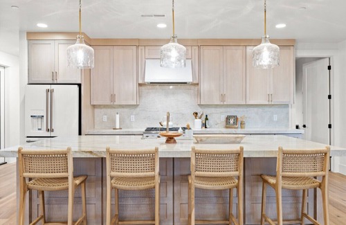 Virgin Apartment | Zion Riverfront Farmhouse