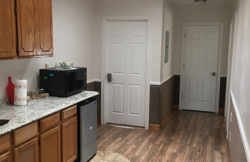 Hildale House | Zion’s South Hideaway Grecian Room