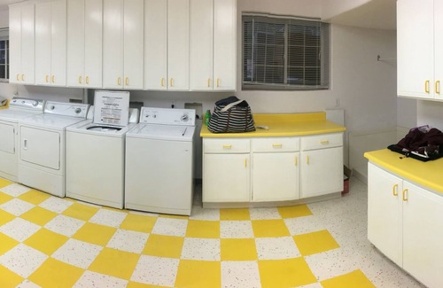 Hildale House | Zion’s South Hideaway Grecian Room