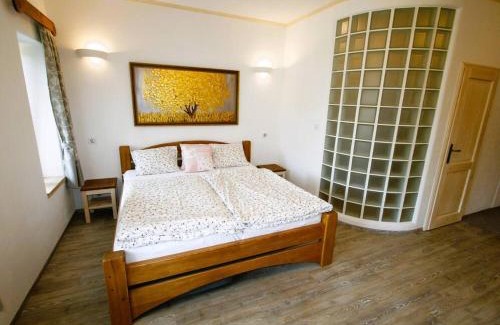 Koberovy Apartment | Zlatý apartmán v soukromí Malá Skála Český Ráj