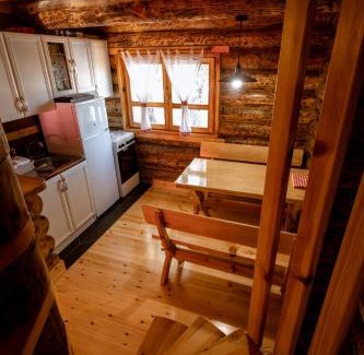 Ciganska Mahala Ski Chalet | Zlatarske brvnare Zlatar Chalets