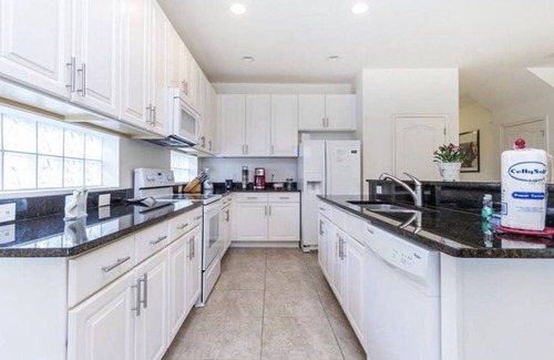 Loughman House | Zo Enterprize in Solterra Resort, Saltwater Pool, Spacious 6br 5 bath