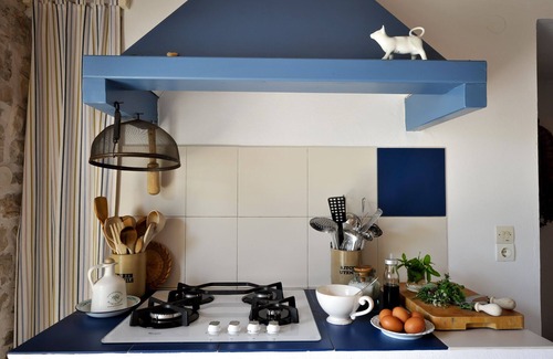 Magazia Villa | Zoe sleeps 2/4+1, unique character with stunning sea views