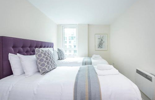 Vauxhall Apartment | Zone 1 , 2 Bed Apt , Tube Station 2 Mins Walk , Ideal For Leisure , Families , Contractors Stays , Weekly Offers , Sleeps 4