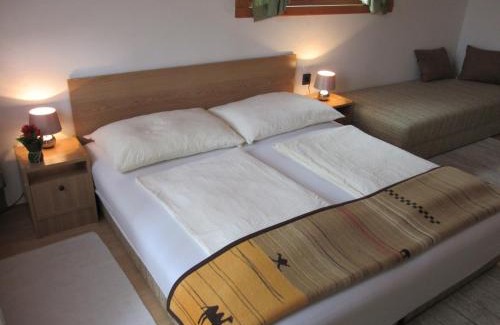 Balatonfured Bed & Breakfast | Zsuzsa Panzió
