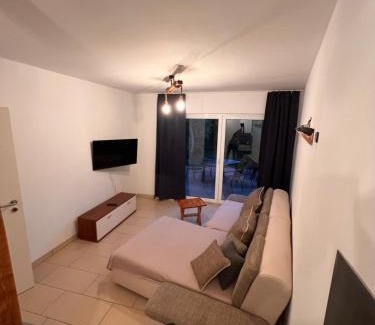 Neuendorf Apartment | Zum Wall