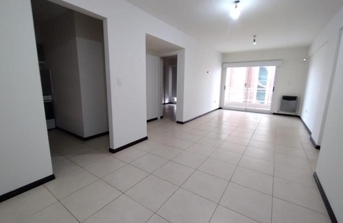 Comuna 7 Apartment | Zuviria245