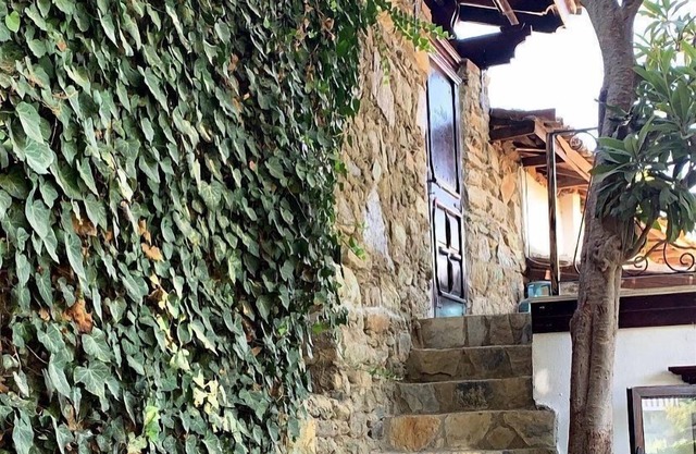 ŞİRİNCE BAHÇE HOTEL