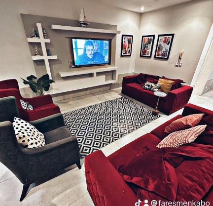 درة العروس الشاطئ الذهبي