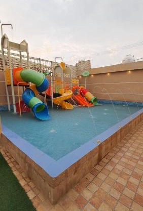 شاليهات العاب مائية للأطفال بالدرب