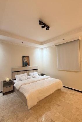 شقة غرفة وصالة بدخول ذاتي