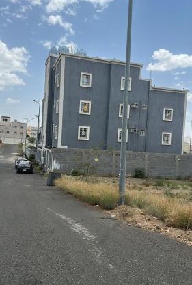 شقة غرفتين نوم وصالة ومطبخ باطلالة سطح