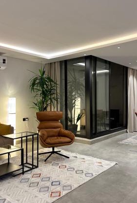 شقة فاخرة ومميزة في حي الملقا - luxury premium apartment in Al Malaga