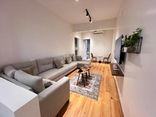 شقة فندقية حديثة بأثاث راقي