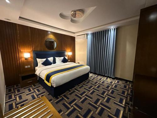 شقق إقامة سعيدة للشقق المخدومة