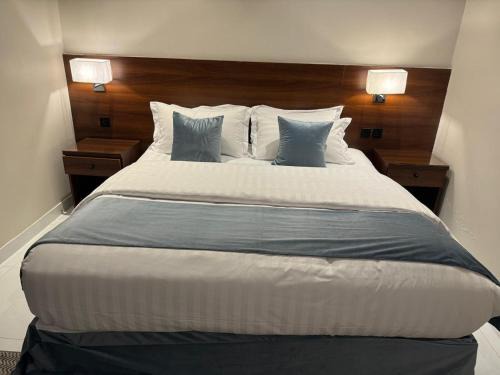 شقق اناسي الوردية للشقق المخدومة