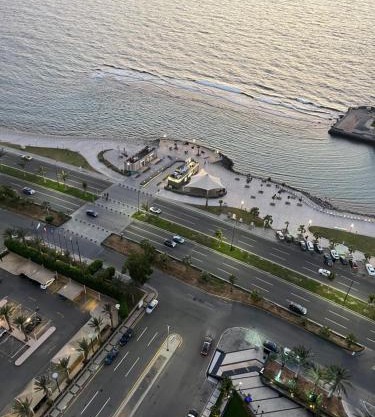 شقه باإطلالة بحرية برج داماكDamacAlJawharah