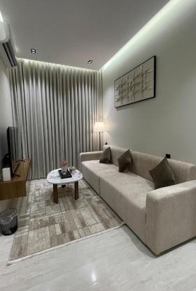 غرفة وصالة فندقية في حي الورود