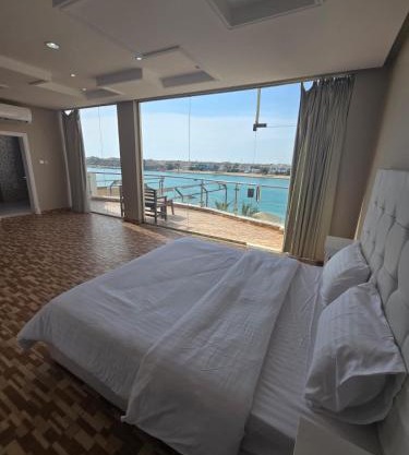 فيلا هابي بيتش شاطى رملي وخاص