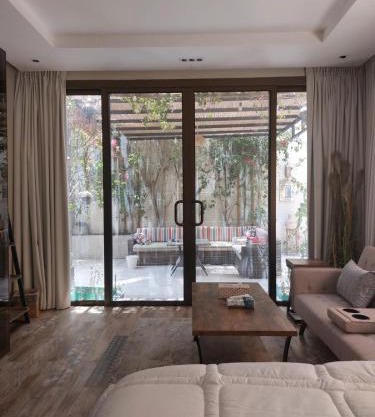 فيلا واحدة فقط الدور ارضي بالكامل للضيافة دخول ذاتي