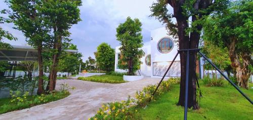 ฟอเรสต์ พูลวิลล่าพิษณุโลก Forest Poolvilla Phitsanulok