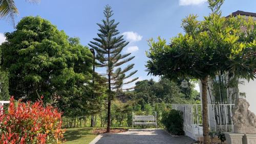 โฟร์วิลล่า เขาใหญ่