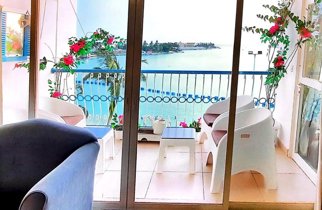 درة العروس الشالية اليوناني