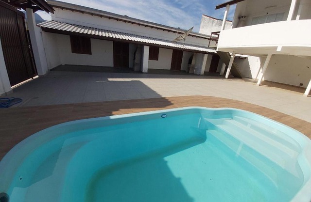 0006.02 - Maranduba - Chalé - 1 Dorm - 5 Pess - 3 Quadras Do Mar - Piscina Coletiva - WIFI