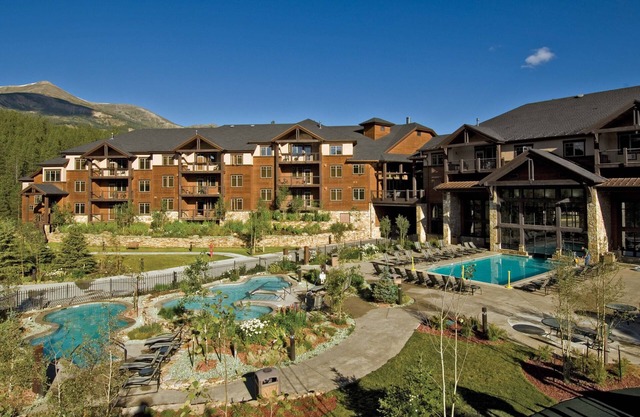 03/28/25- 04/04/25 Grand Timber Lodge Ski-In Ski-Out Condo - Sleeps 8 in Beds