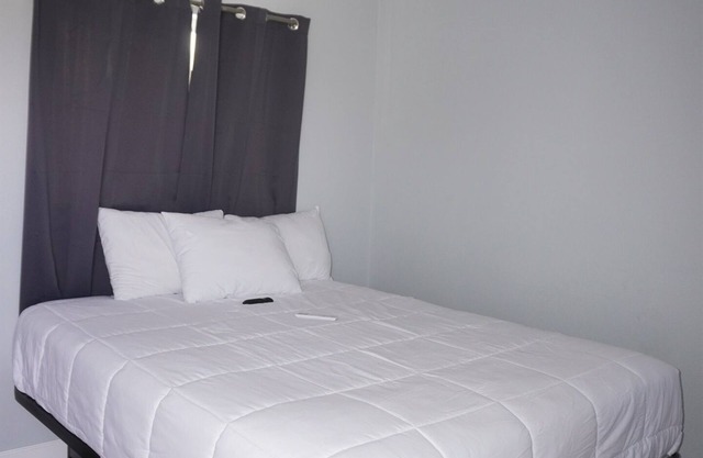 068C Cozy Studio Grand Canyon South Rim Sleeps-2