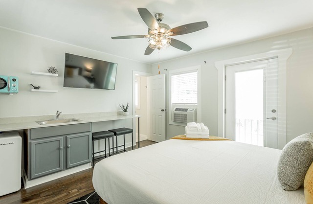 07: The Gio Room - A PMI Scenic City Vacation Rental